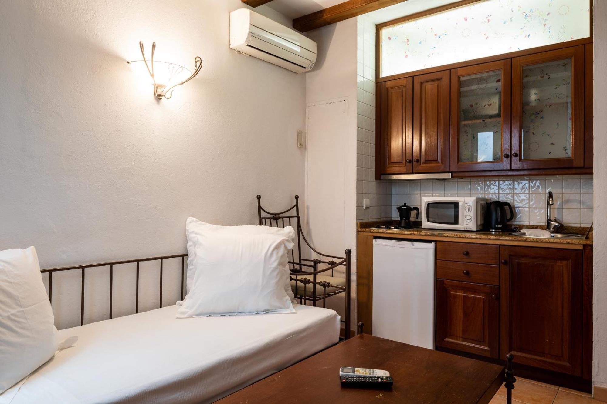Apartamentos Mariano Ibiza Bagian luar foto