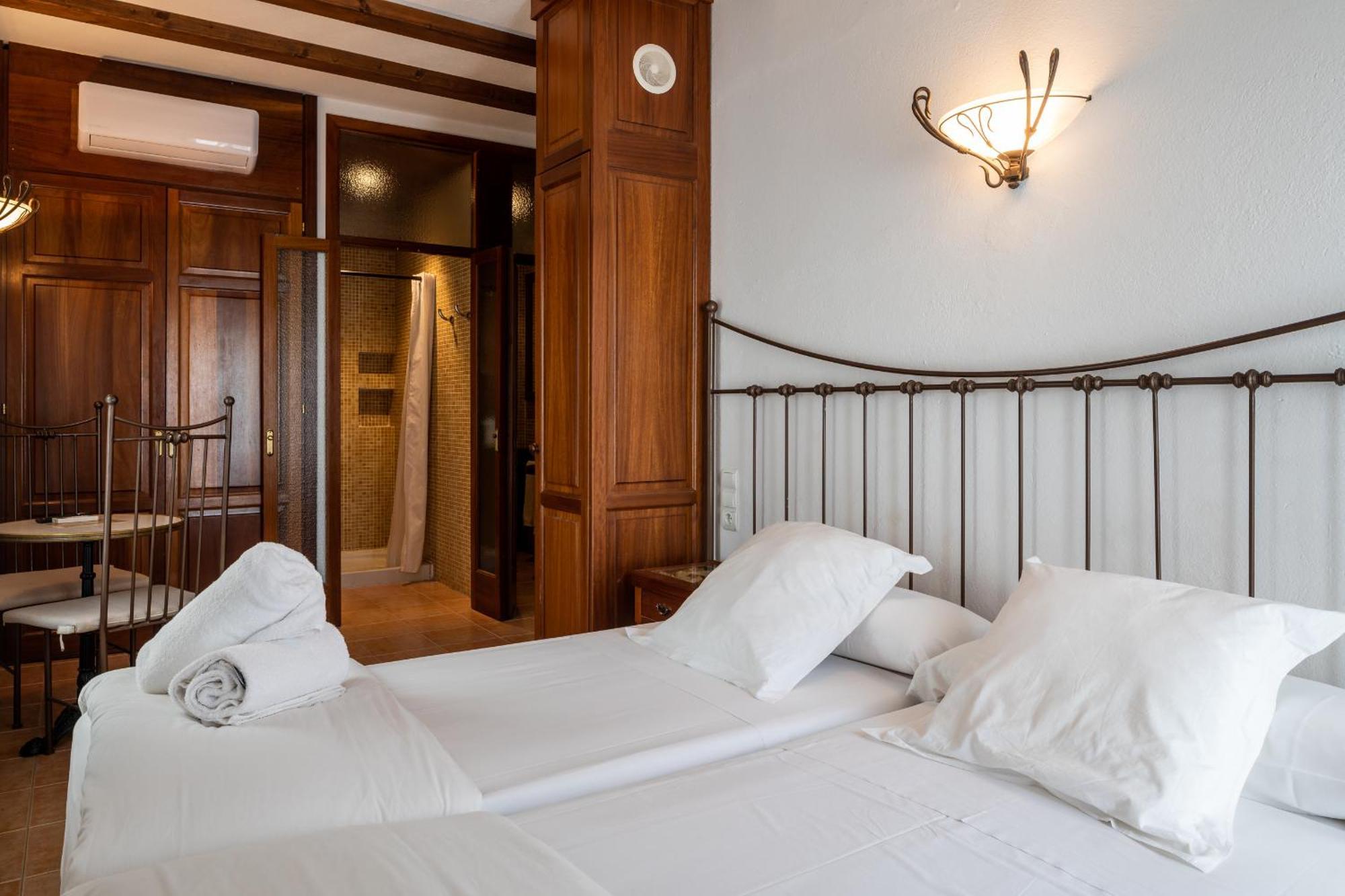 Apartamentos Mariano Ibiza Bagian luar foto